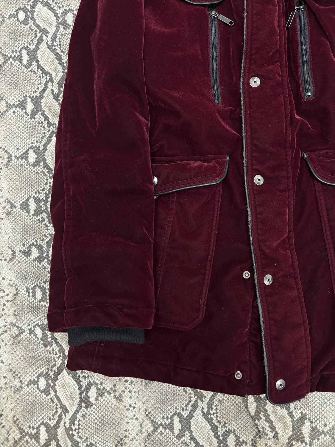 2000s Mood Burgundy Black intheattic 상품이미지7