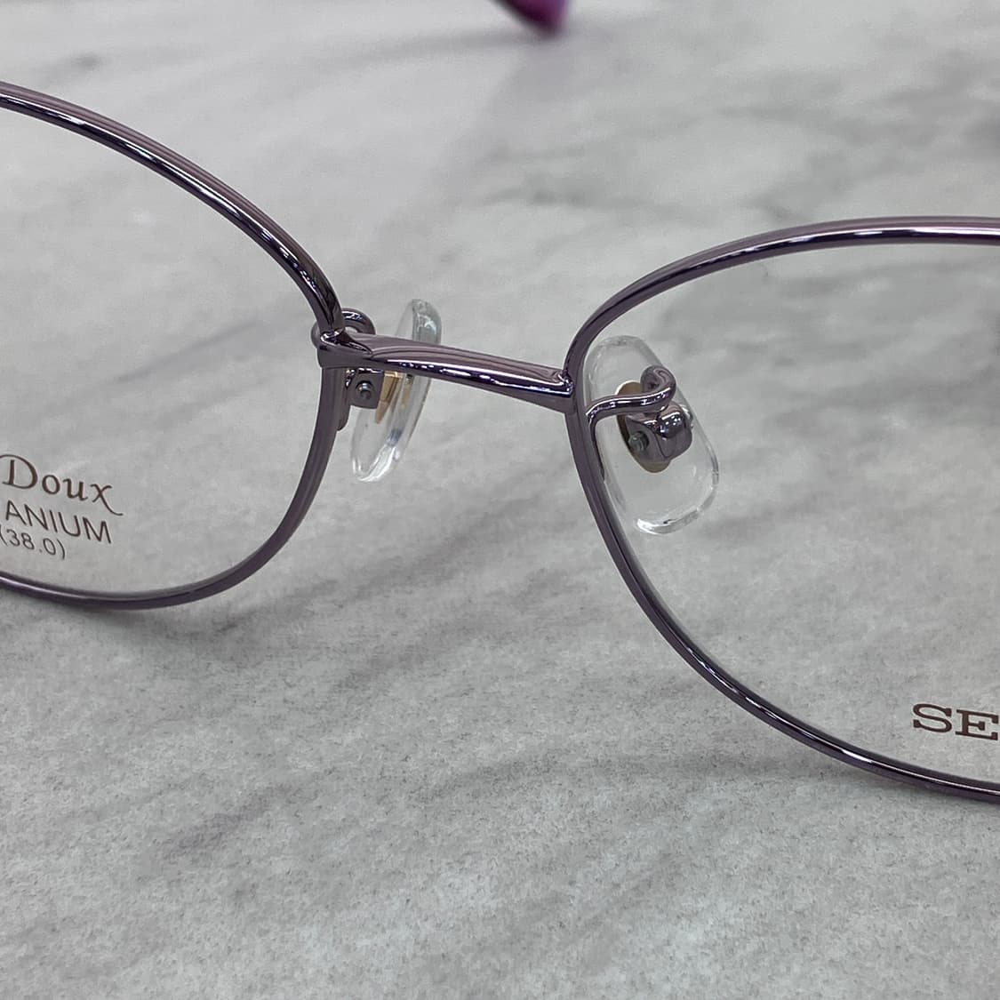 C81 세이코 SEIKO 빈티지 라일락 오벌 B-Titan 메탈테 안경 상품이미지5