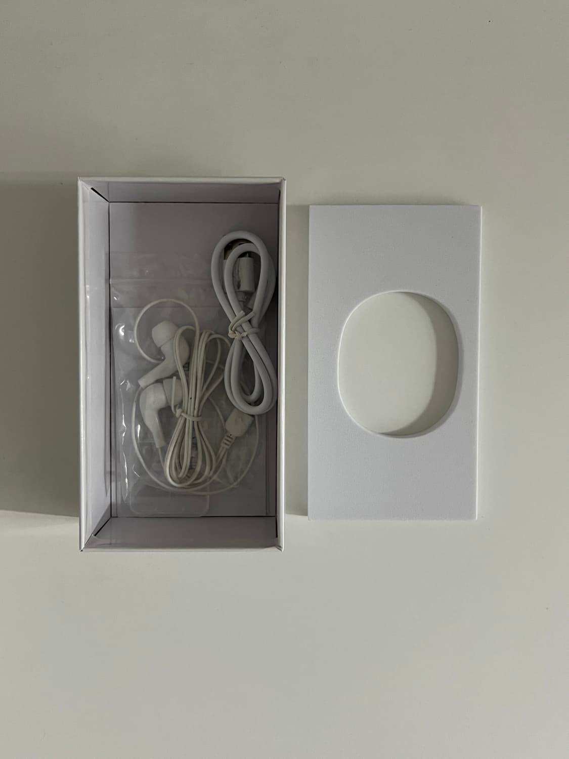 판매 / 산리오 헬로키티 2G 플립 폴더폰 카메라 (화이트) 상품이미지4
