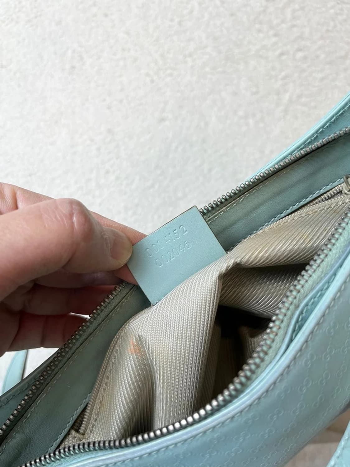 구찌 GUCCI 00's 엠보 GG 패턴 미니 숄더백 Q1261 상품이미지10