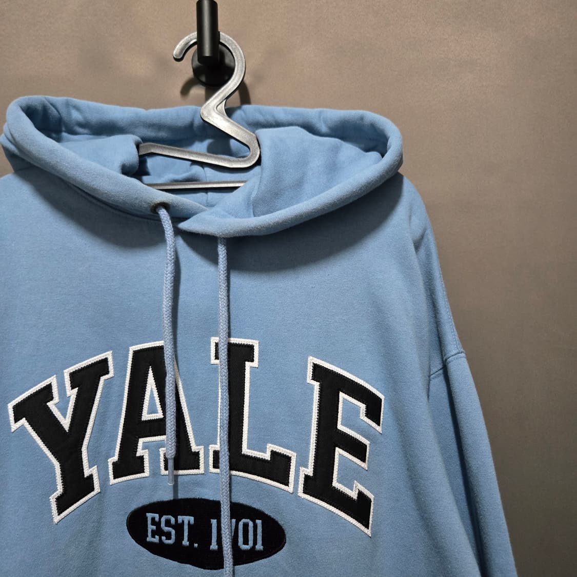 YALE 예일대 블루 후드티 상품이미지2