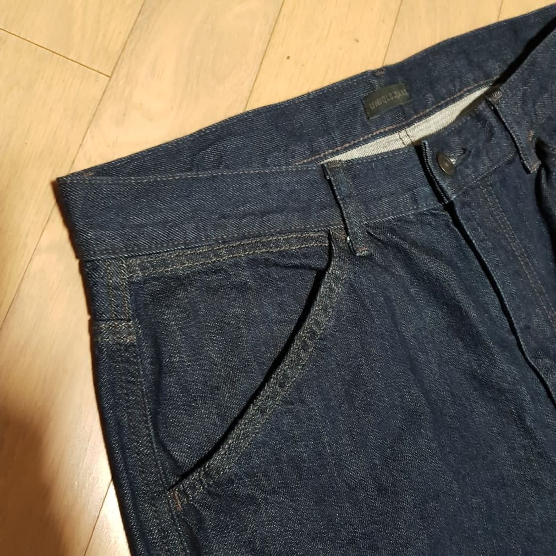 32 33/ 미사용 / 유니클로 진청 일자데님/2-투하 상품이미지4