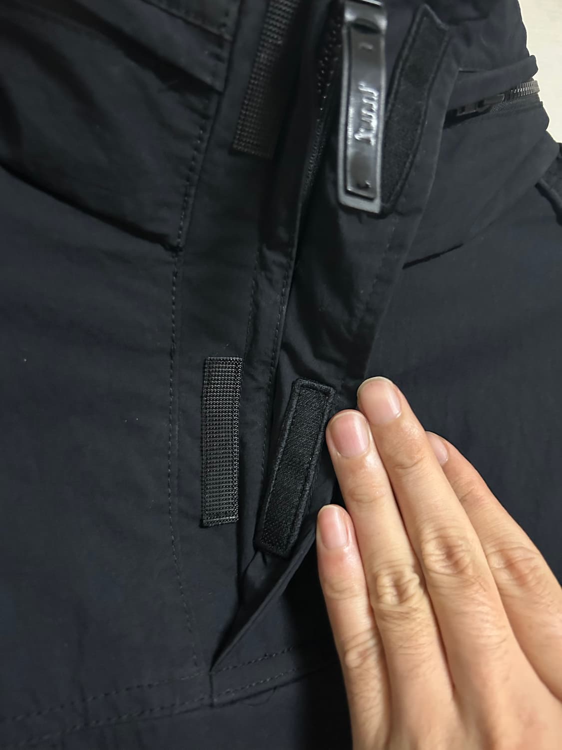 준지 23ss 쿼터집 히든후드 나일론 아노락 상품이미지3