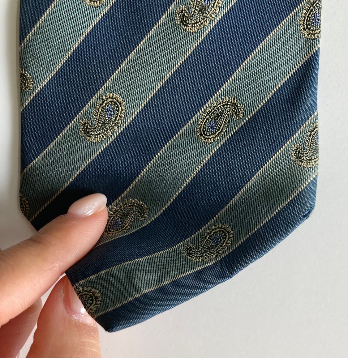 입생로랑 넥타이 상품이미지10