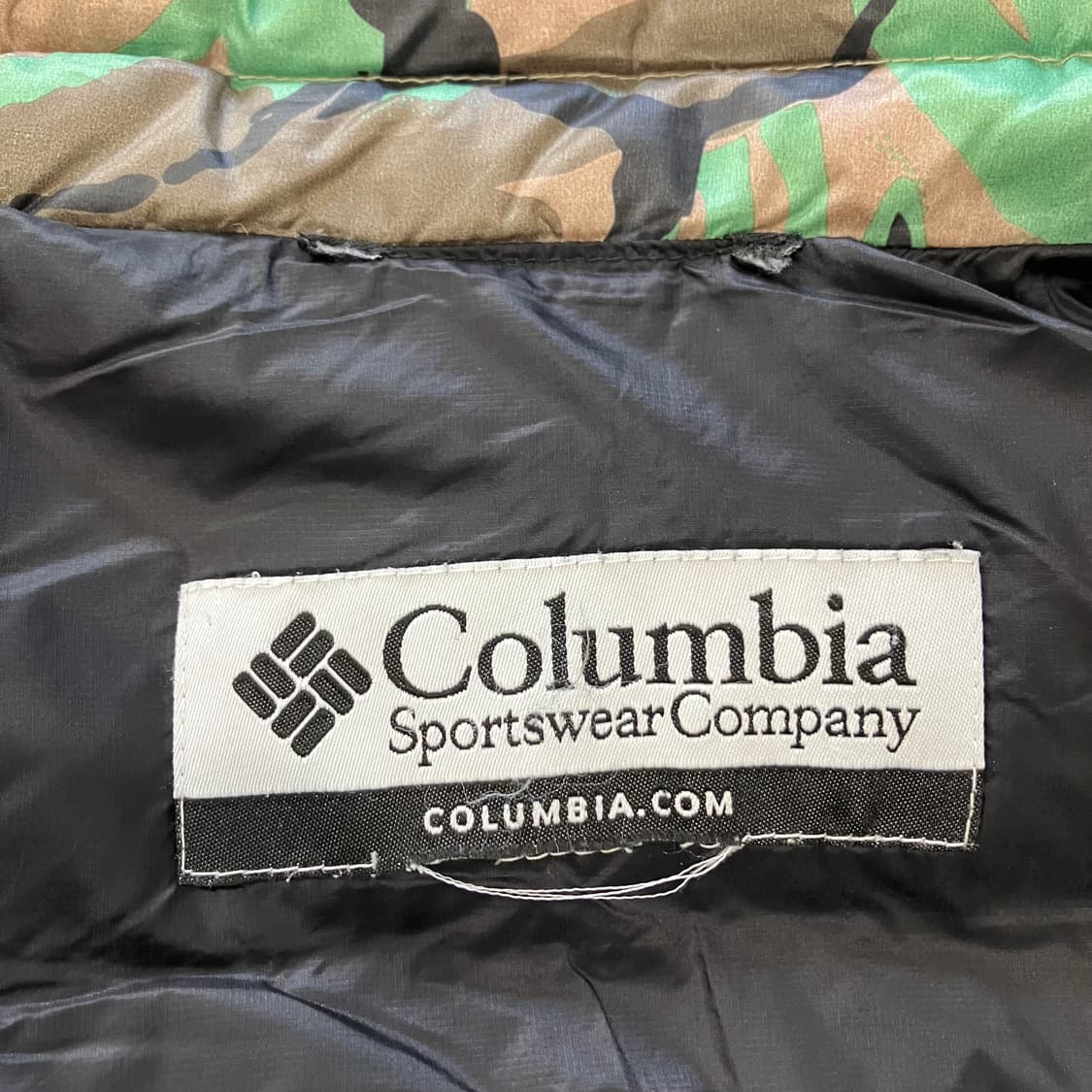 콜롬비아 컬럼비아 카모 패딩조끼 베스트 상품이미지4