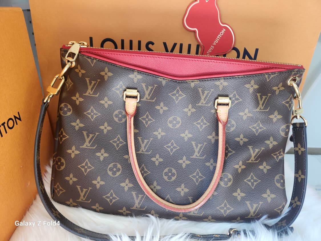 루이비통 팔라스 모노그램 MM 명품가방 판매합니다. 상품이미지3