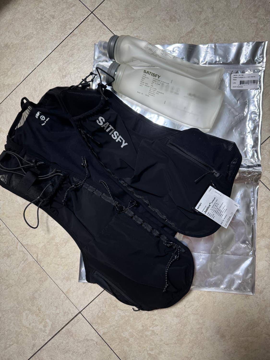 Satisfy 새티스파이 하이드레이션 베스트 L/XL 상품이미지1