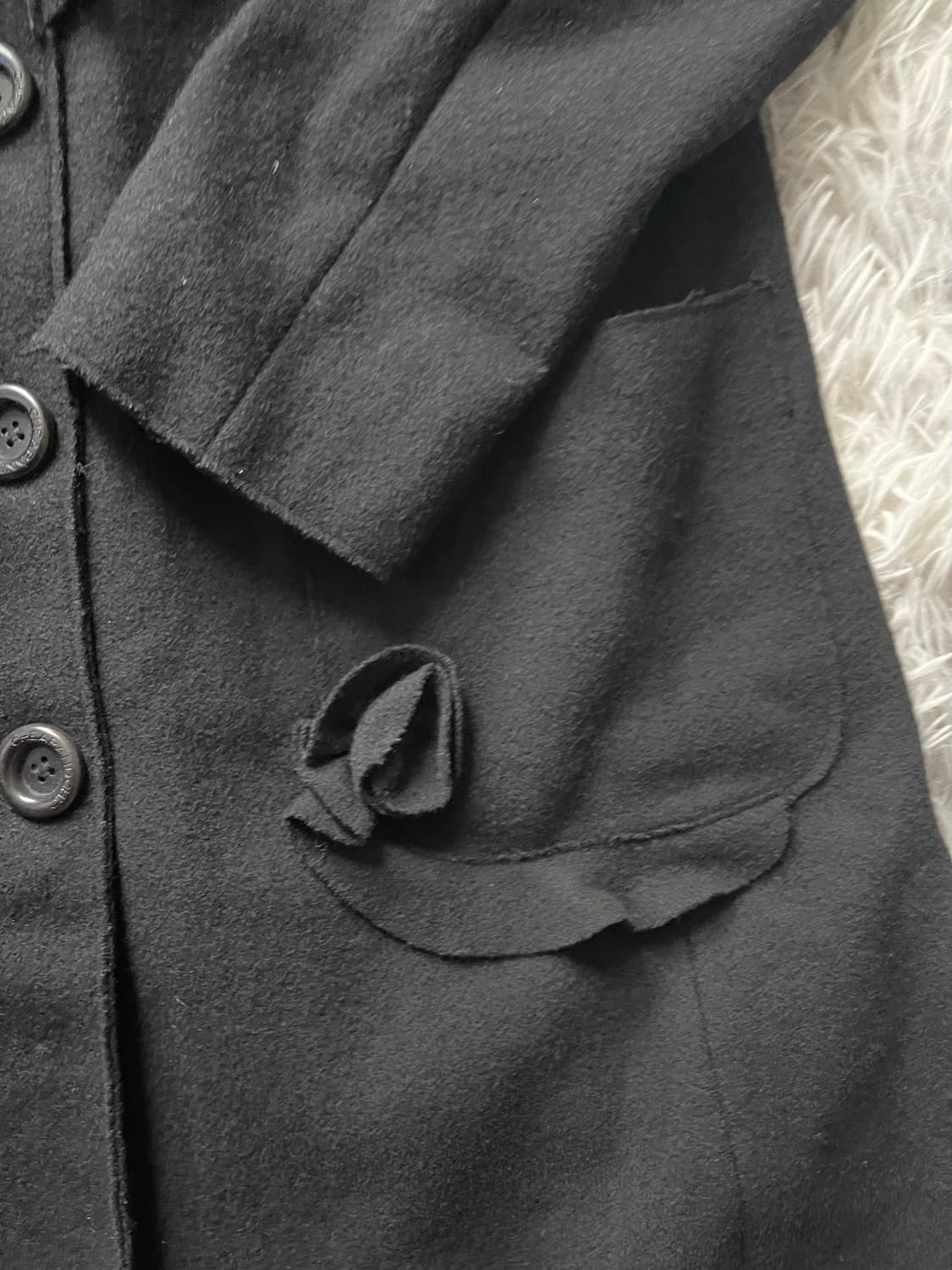 모스키노 블랙 프릴 장식 울 코트 상품이미지3