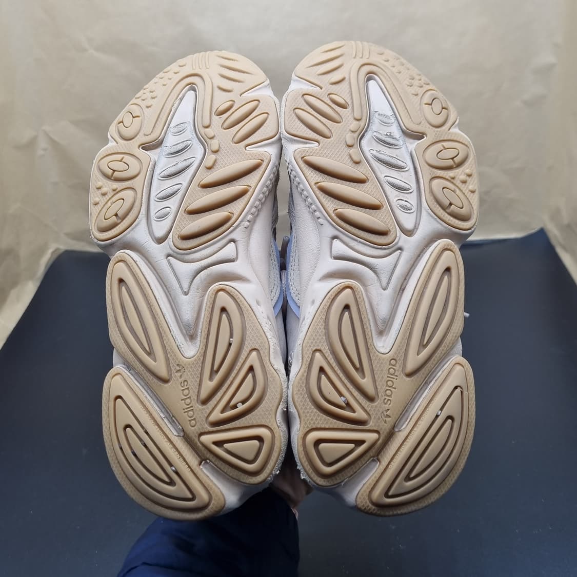 아디다스 오즈위고 페일누드 운동화230 상품이미지3