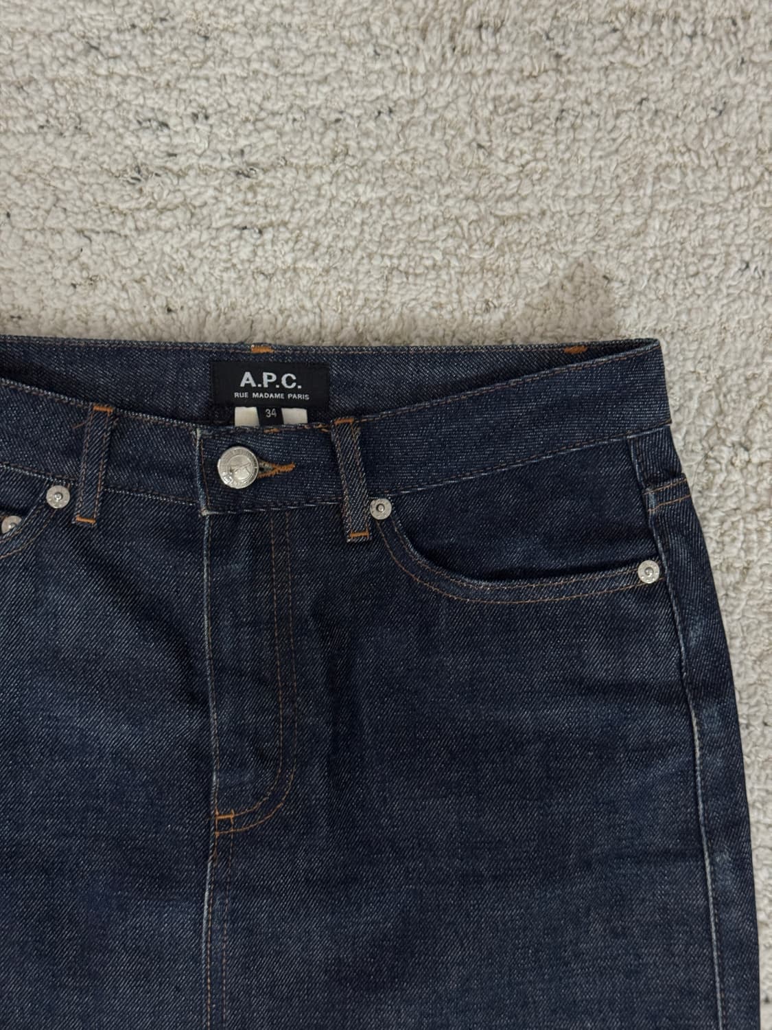 아페쎄 A.P.C. 미니주페 생지 데님스커트 상품이미지2
