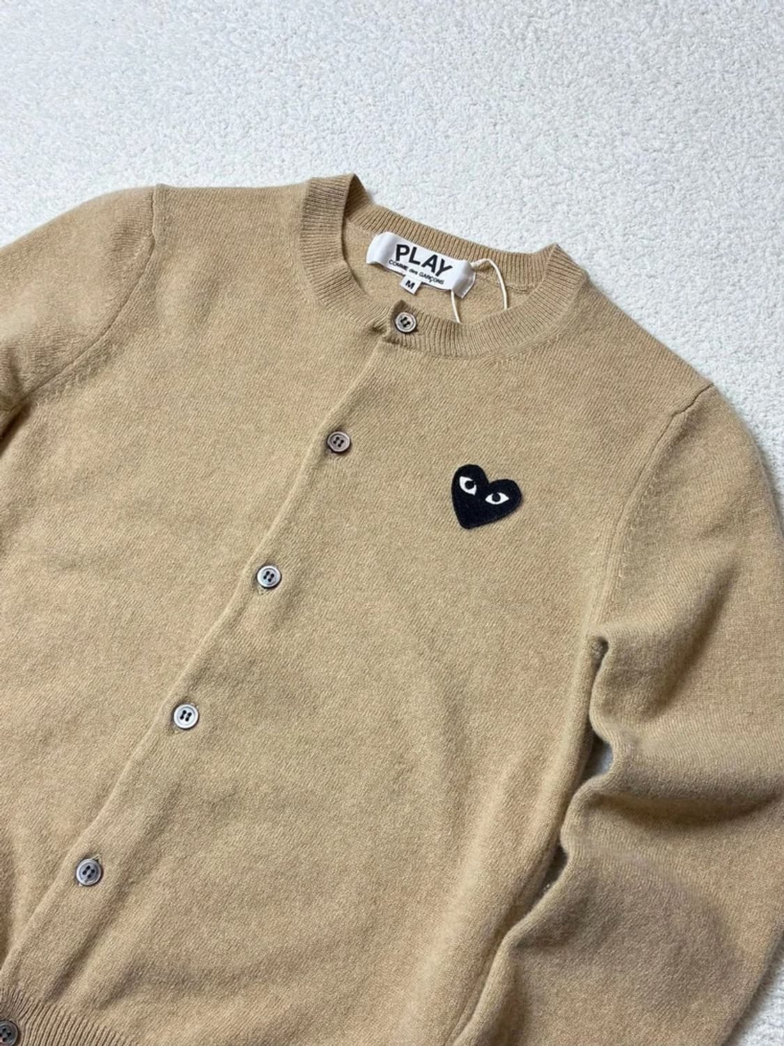 꼼데가르송 라운드넥 하트 로고 니트 가디건 PN6508 상품이미지2