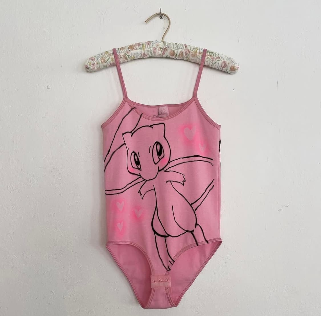 cut3cutr3 포켓몬 뮤 바디수트 - 스페인 디자이너 상품이미지1