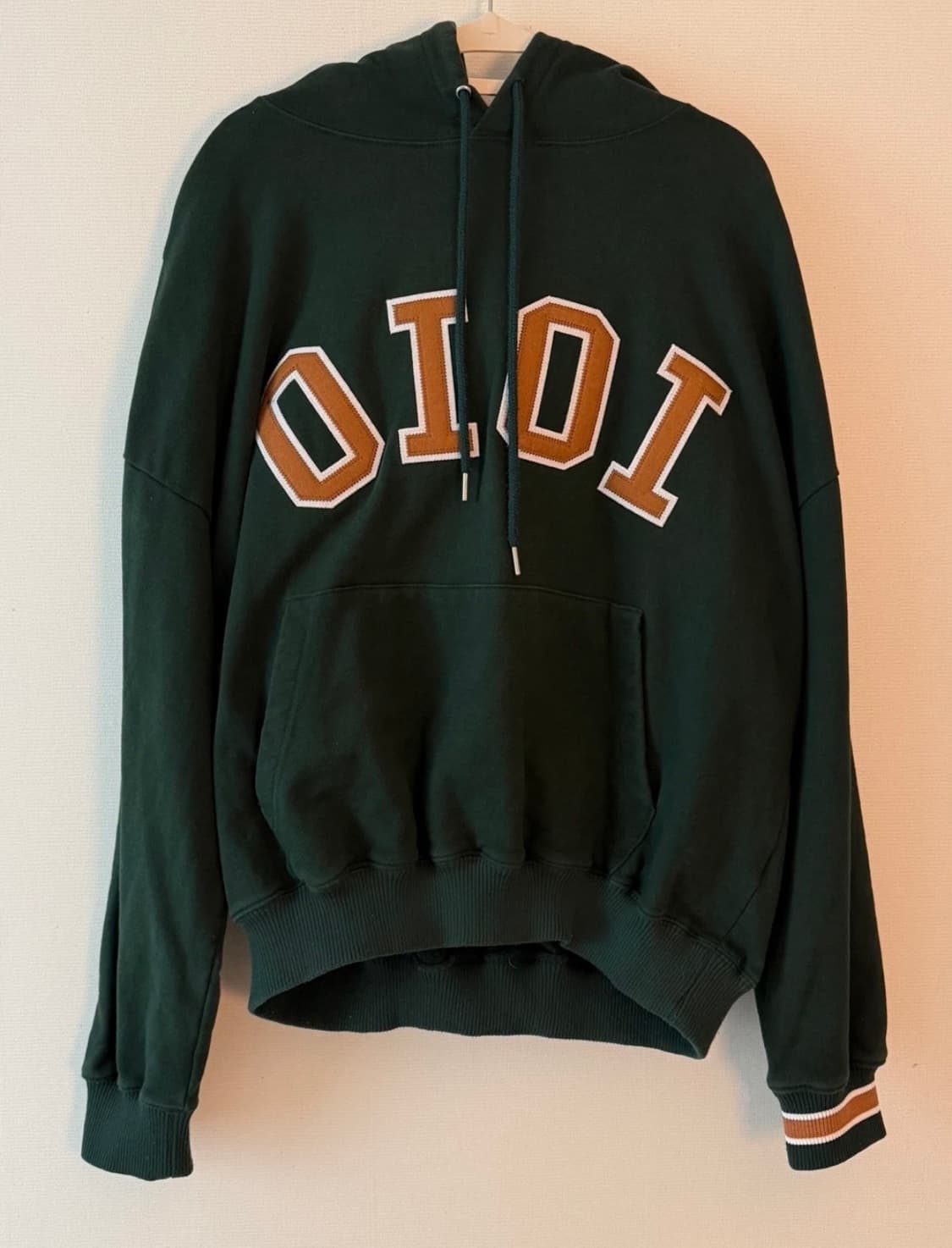 OIOI 오아이오아이 그린 후드티 상품이미지1