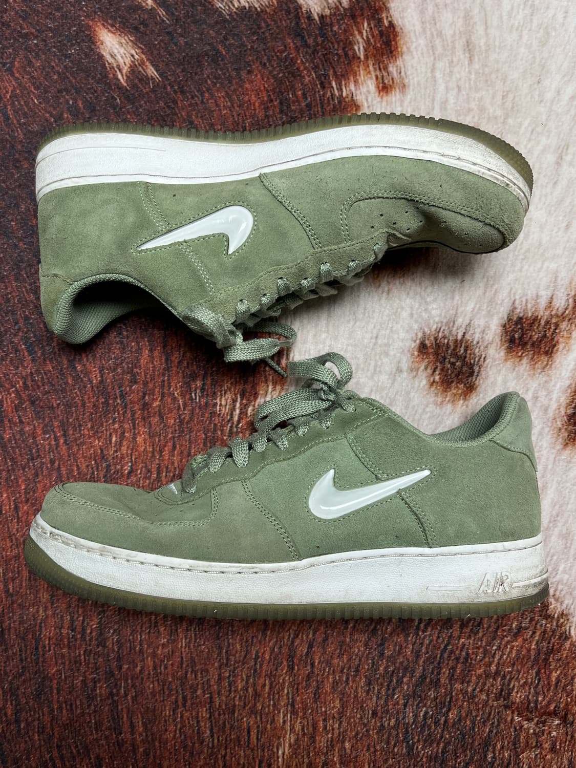 [280] 나이키 에어포스 1 로우 레트로 오일 그린 상품이미지1
