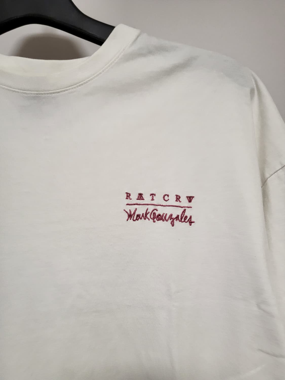 로맨틱크라운 × 마크곤잘레스 반팔티셔츠 상품이미지2