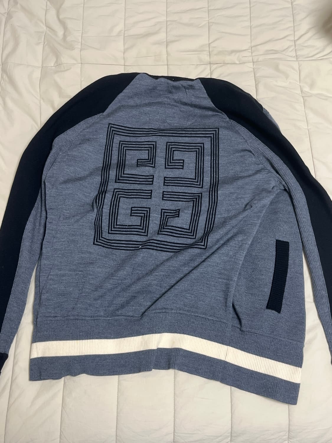 지방시 번개 니트 집업 상품이미지2