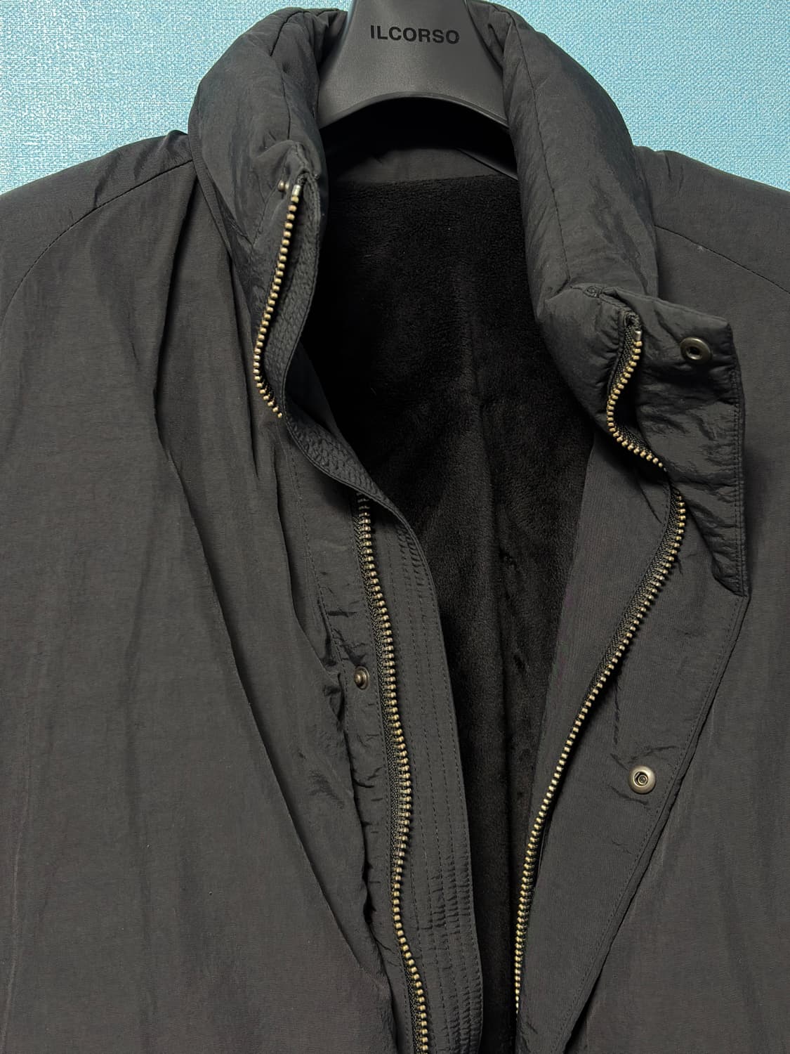 [L] 일꼬르소 미니멀 숏 다운 점퍼 블랙 상품이미지7