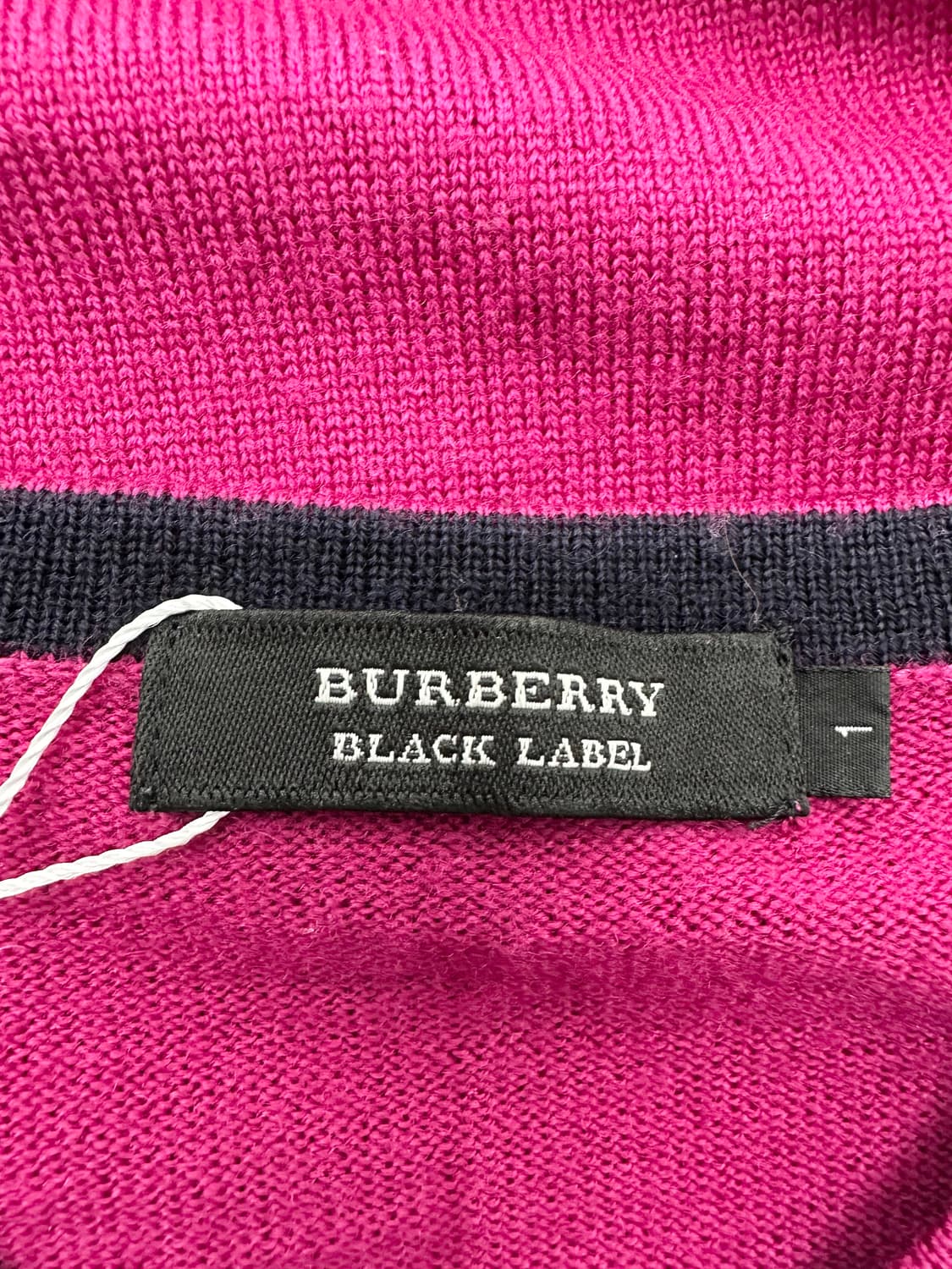 Burberry Black Label V-Neck Knit 상품이미지5