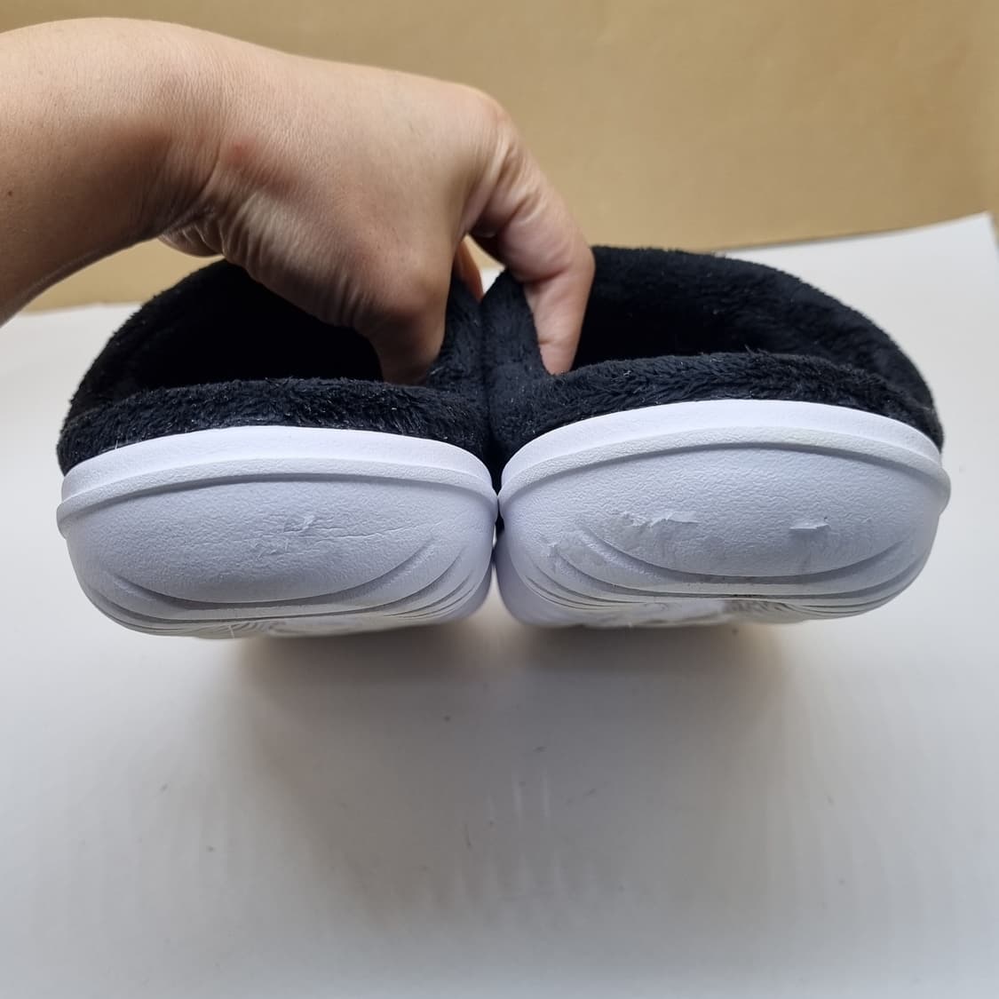 나이키 버로우 털슬리퍼250. 상품이미지4