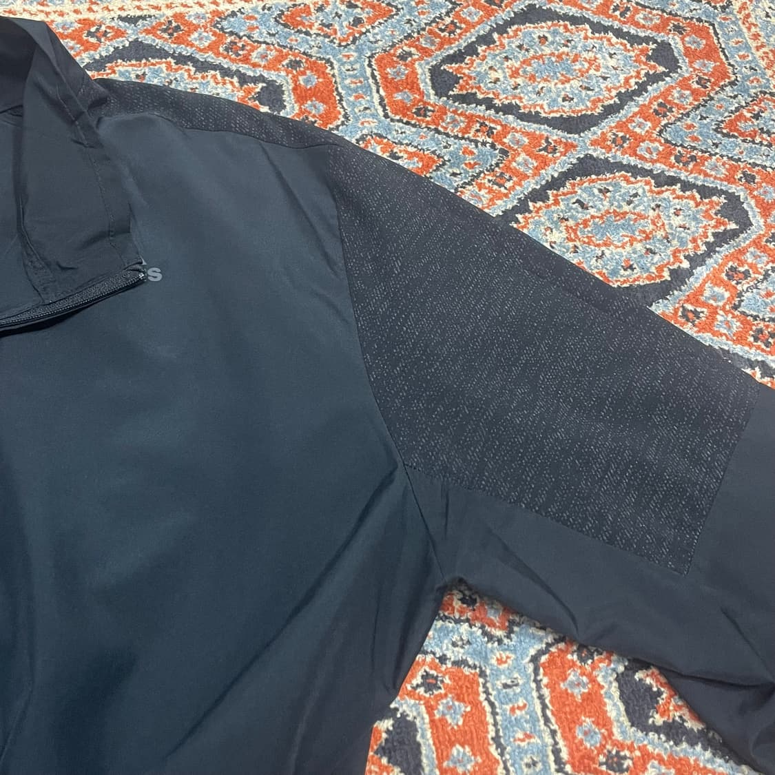 아디다스 삼각로고 러닝 블랙 경량자켓 남성105 상품이미지5