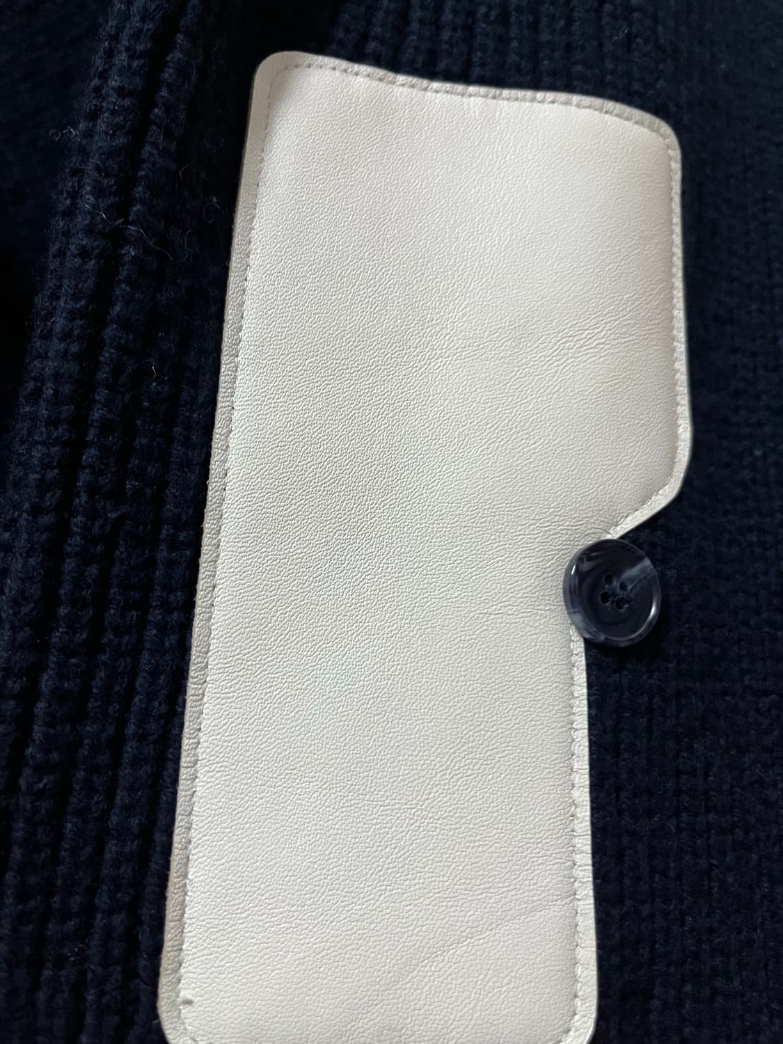 [S] 이얼즈어고 로버 울 라운드넥 가디건 다크네이비 상품이미지5