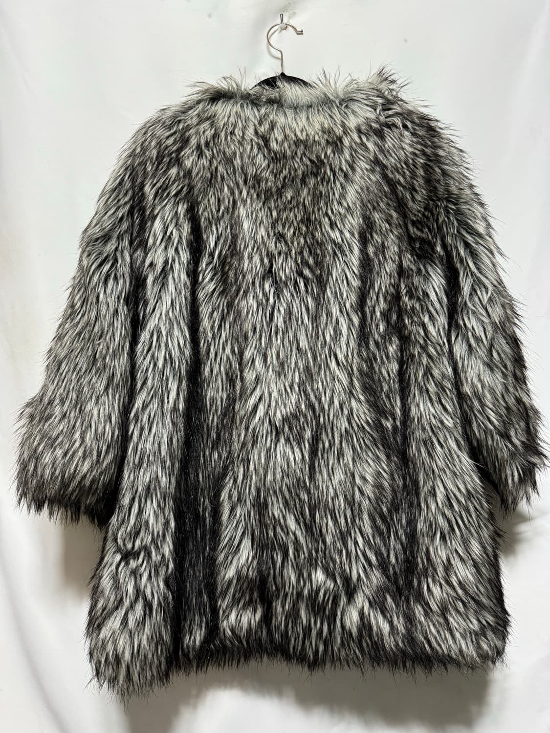 38 프라다 인조 모피 코트 상품이미지2