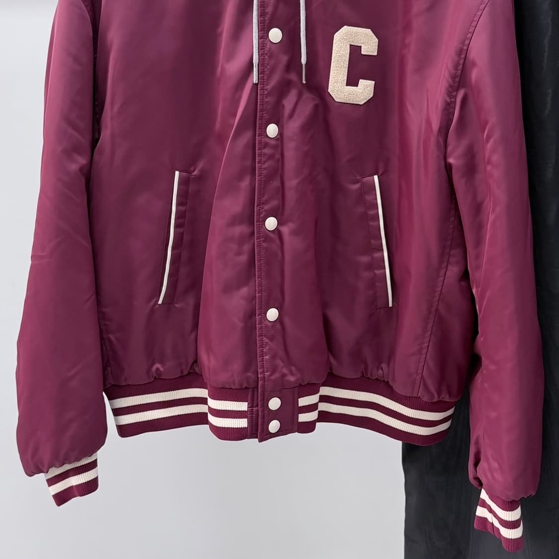 [S+급/44] 셀린느 테디 후드 백로고 봄버 바시티자켓 버건디 상품이미지4