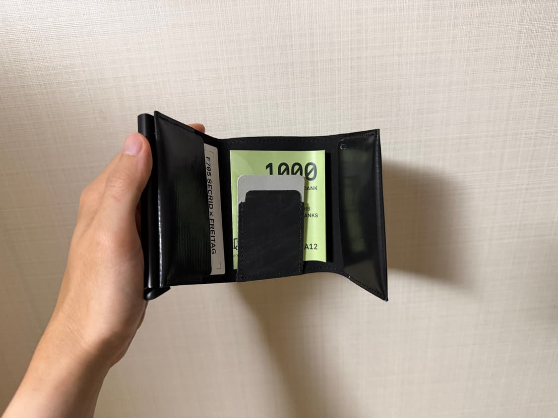 프라이탁 시크리드 올블랙 새상품 판매합니다 상품이미지3