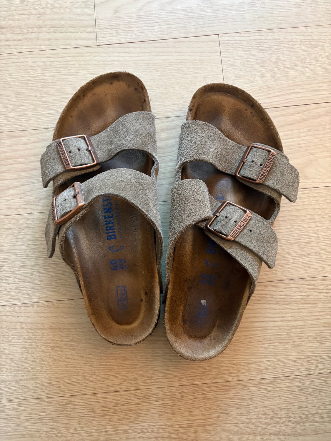 버켄스탁 아리조나 스웨이드 타우페 상품이미지2