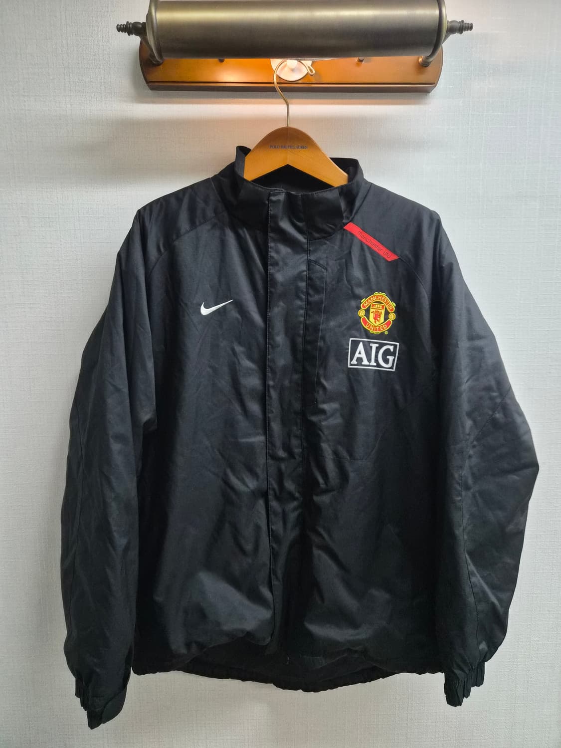 M/100) 나이키 07-08 맨유 AIG 벤치 파카 팝니다 상품이미지1