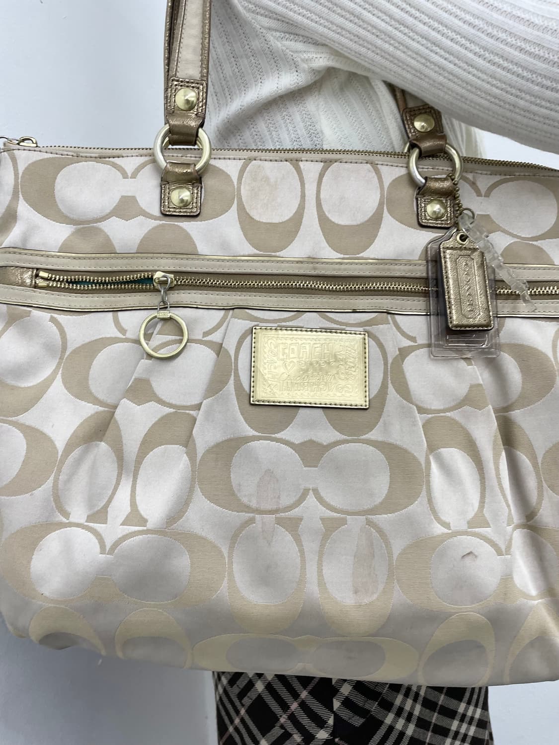 코치 시그니처 자카드 라지 숄더백 상품이미지3