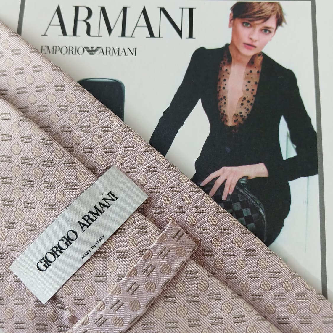 조르지오 아르마니 실크 자카드 넥타이 9.7cm A등급 A19582
 상품이미지6