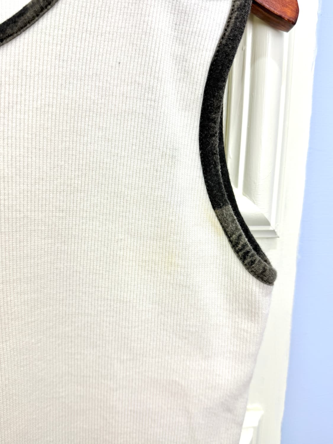 로에베 로고버튼 골지 슬리브리스 M 상품이미지7