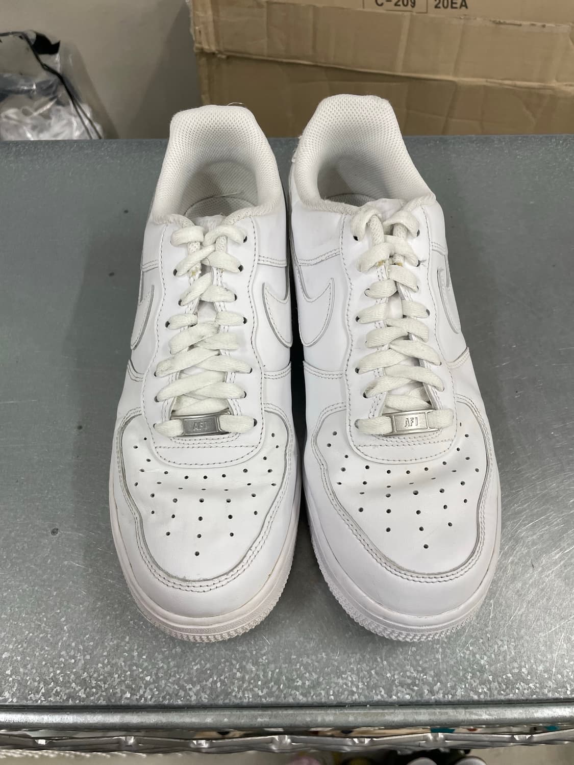 나이키 에어포스1 로우 화이트 270 상품이미지5