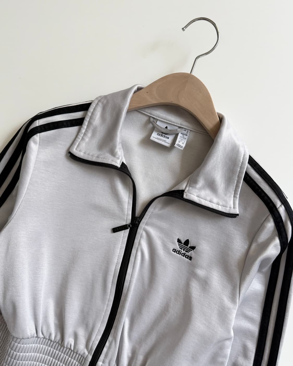 Adidas 아디다스 실버그레이 컬러 크롭 트랙 집업자켓 상품이미지7