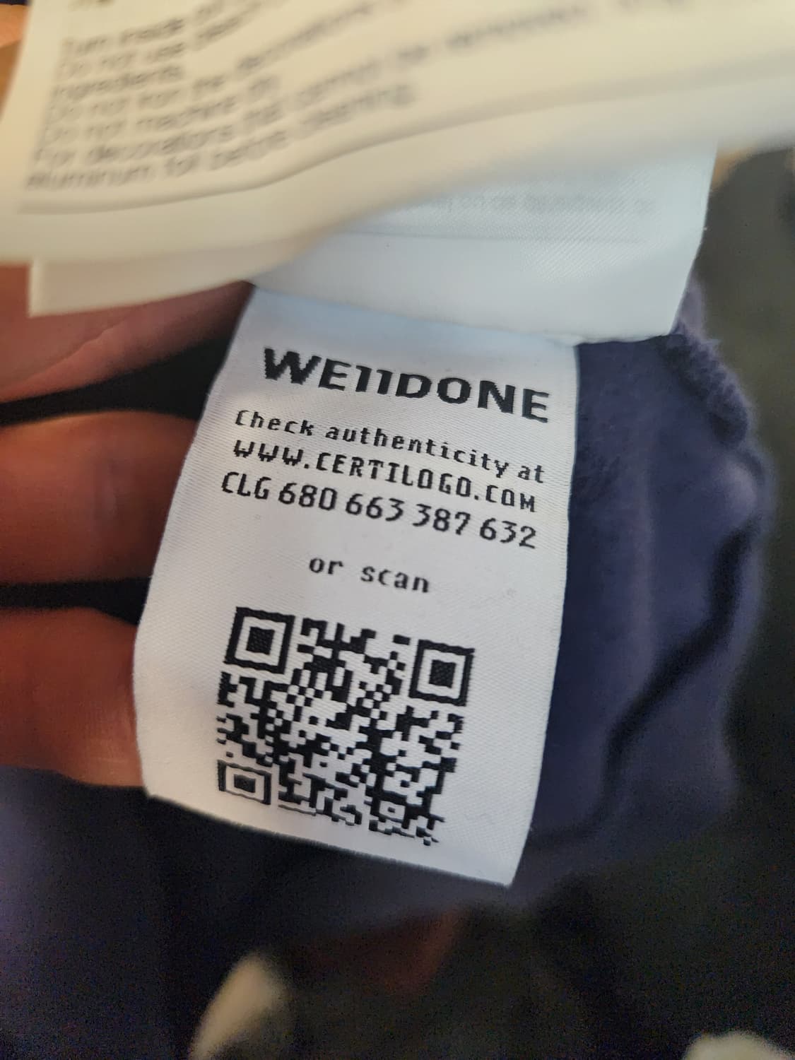 웰던(we11done) 오버사이즈 로고 맨투맨 네이비 M 상품이미지6