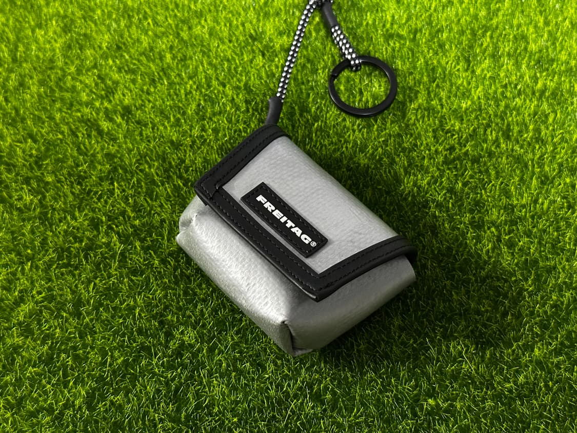 [새상품] Freitag 프라이탁 미니 메신저 실버 키링 판매 상품이미지4