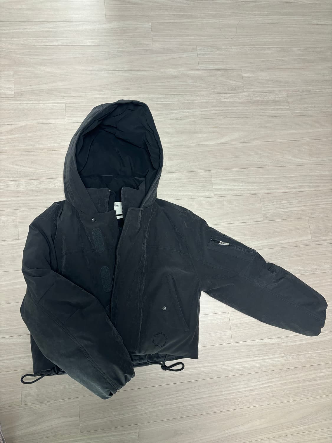 마뗑킴 레이어드 후디 봄버 다운 점퍼 차콜 상품이미지2