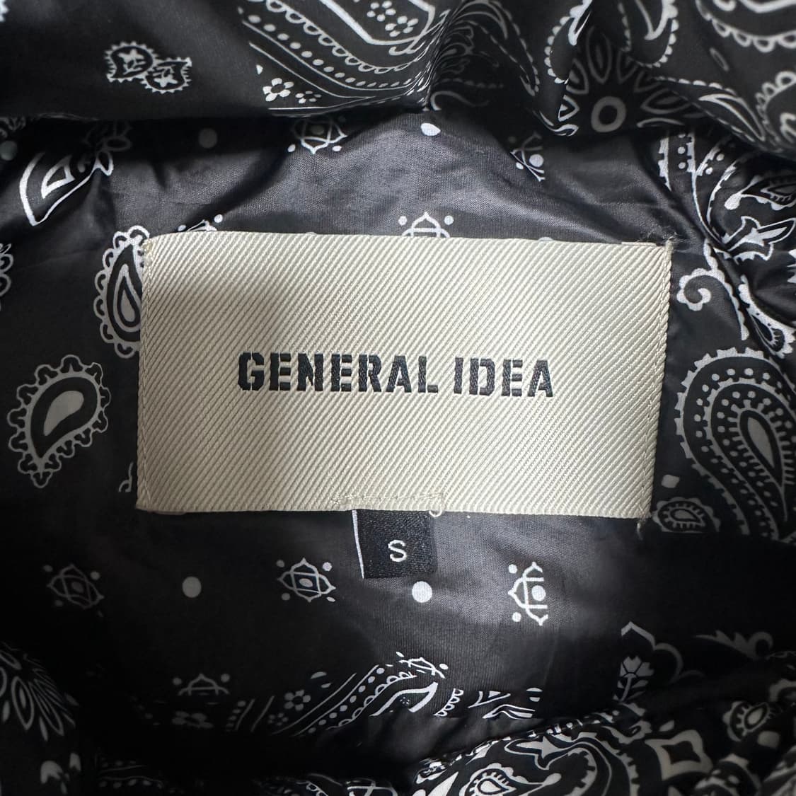 ✨ (바배) 제너럴 아이디어 에어믹스 페이즐리 덕다운 패딩  상품이미지3