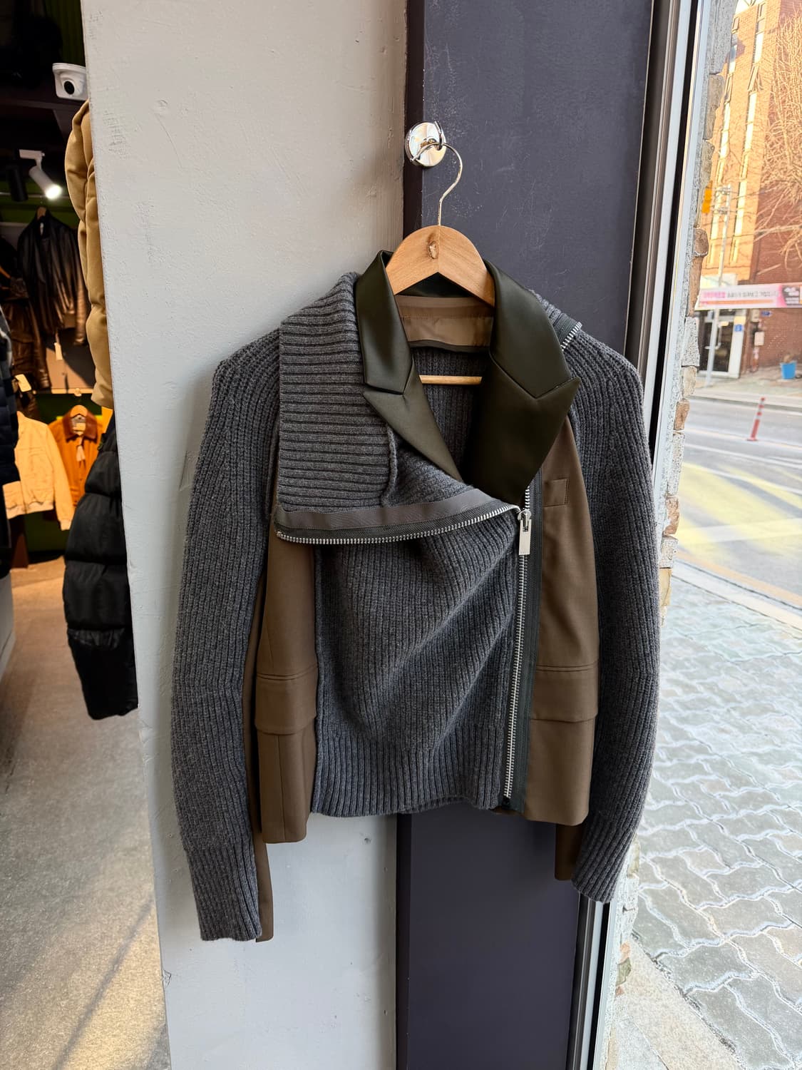 2/ 사카이 22FW 수트 레이어드 니트 자켓 상품이미지3