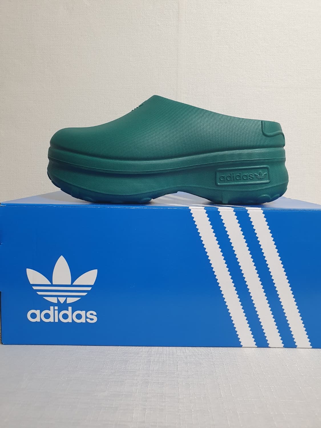 미사용 새상품 245mm 아디다스 뮬 아디폼 스탠스미스 컬리지에이트 상품이미지4