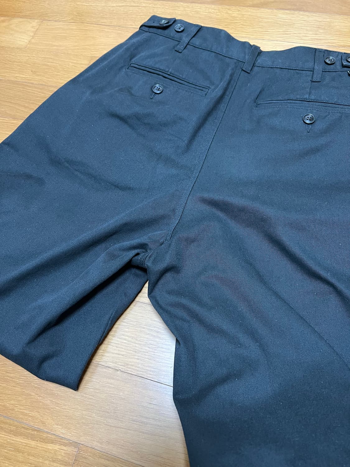 스투시 TWILL VOLUME PLEATED TROUSER 블랙 상품이미지4