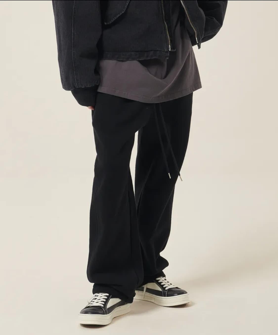 새제품급 L) 에스큐 프론트 라인 레귤러 롱 스웻팬츠 블랙 상품이미지1