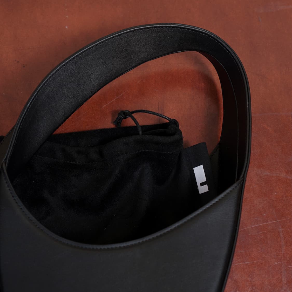 2728 Sac Eclipse 레더 토트백(정가 85만원) 상품이미지6