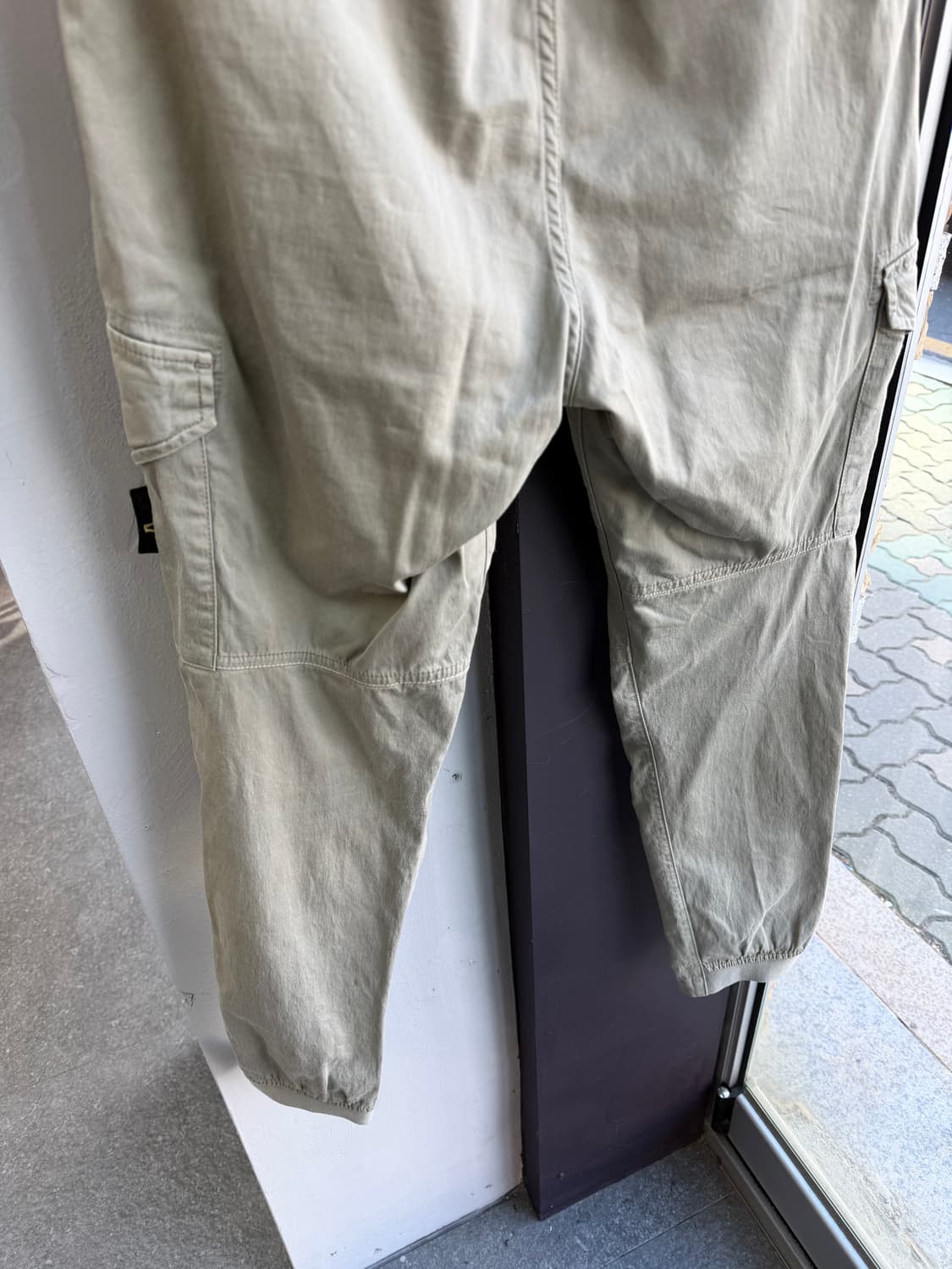 .80/ 스톤아일랜드 와펜패치 캔버스 카고팬츠 상품이미지8