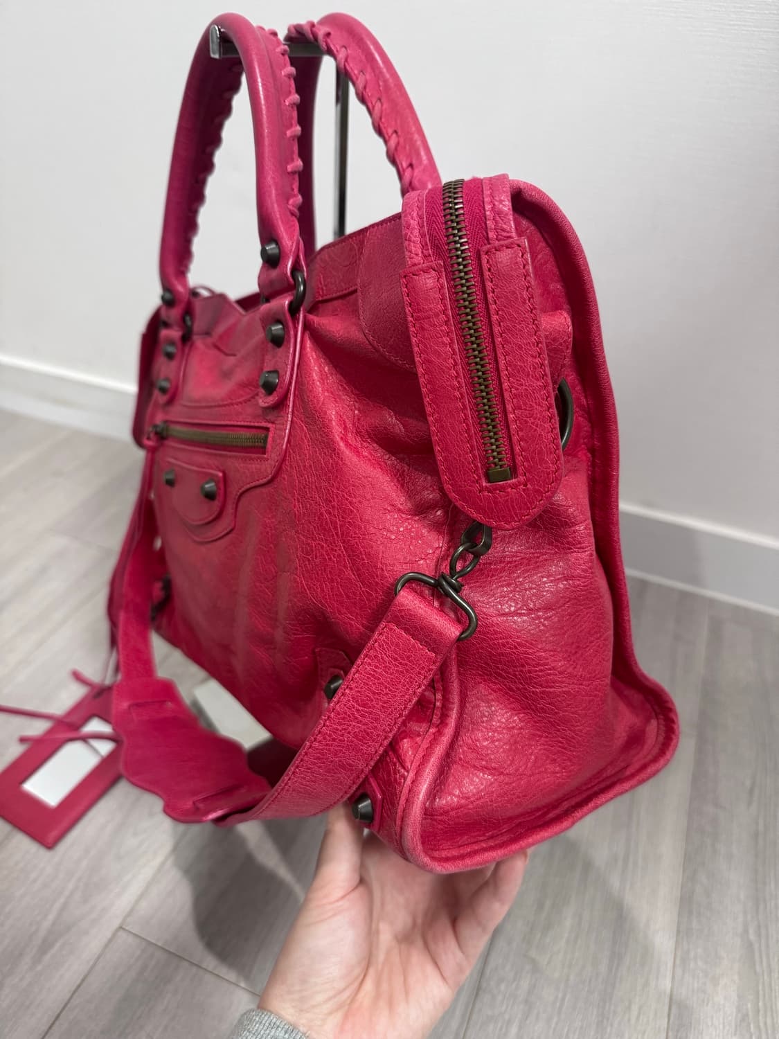 Balenciaga 발렌시아가 시티백 모터백 딥 핑크 상태 A 미디움 상품이미지3