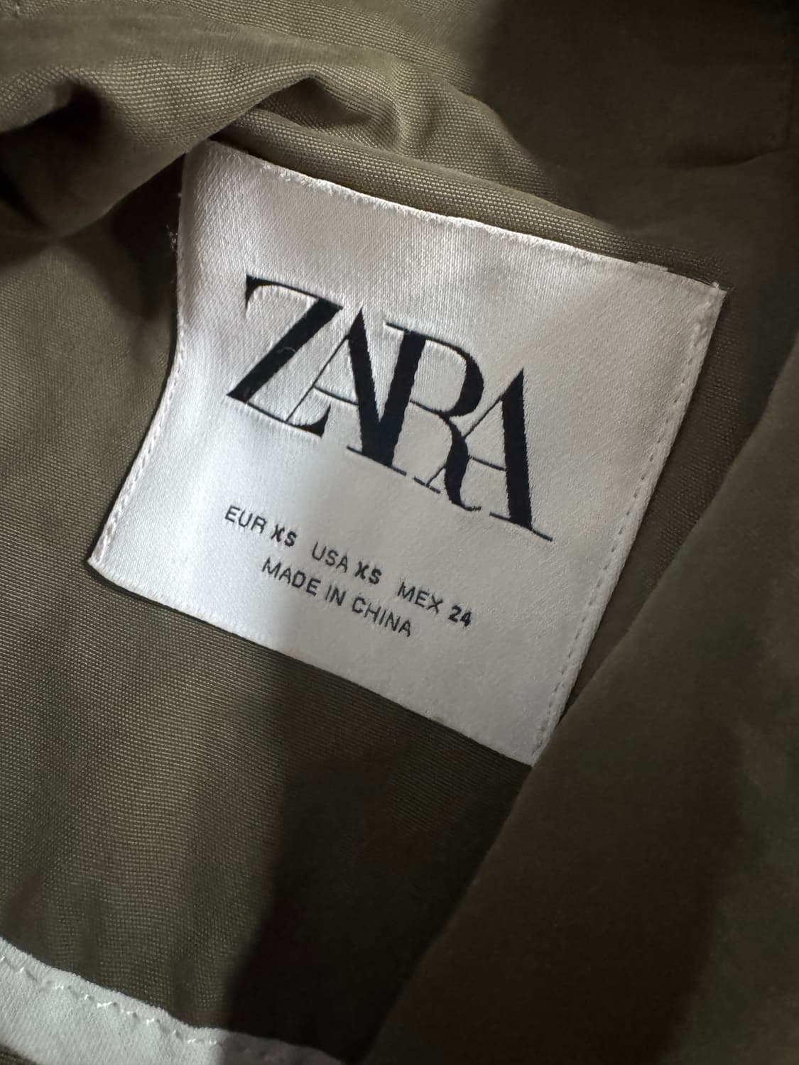 여성 자라 ZARA 오버핏 야상 후드 자켓 카키 상품이미지3