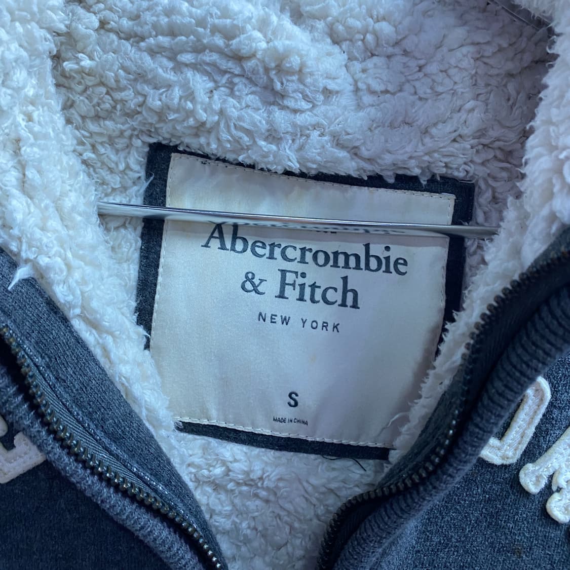 아베크롬비 스펠로고 양털 후드집업 B4525 상품이미지5