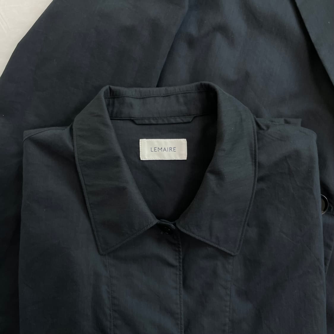 르메르 실크 포플린 3PS 셋업 다크네이비 상품이미지6