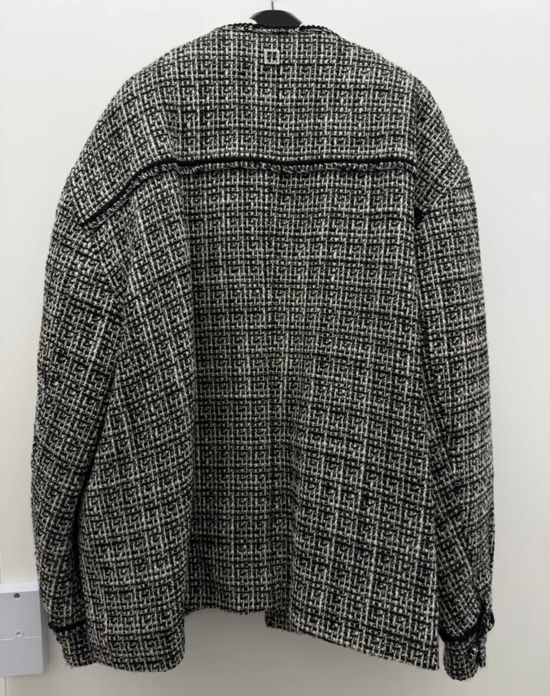 24FW 우영미 멀티 트위드 자켓 50 (택,옷걸이 풀셋⭕️) 상품이미지5